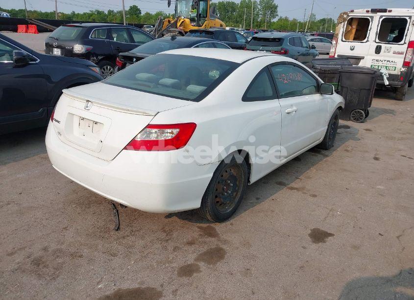 Photo 4 of 2010 Honda Civic LX (VIN 2HGFG1B68AH517543)