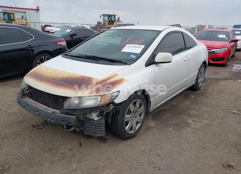 Photo 2 of 2011 Honda Civic LX (VIN 2HGFG1B68BH502994)