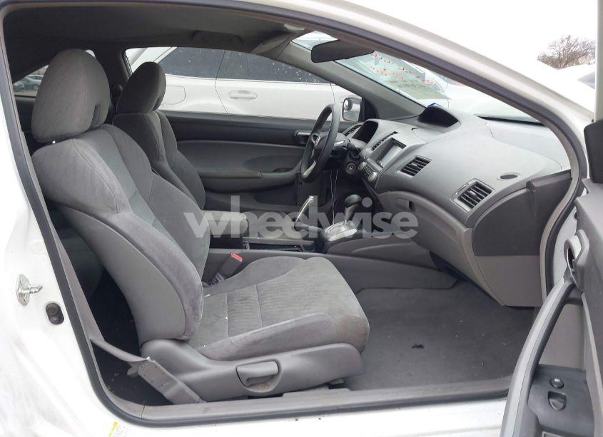 Photo 5 of 2011 Honda Civic LX (VIN 2HGFG1B68BH502994)