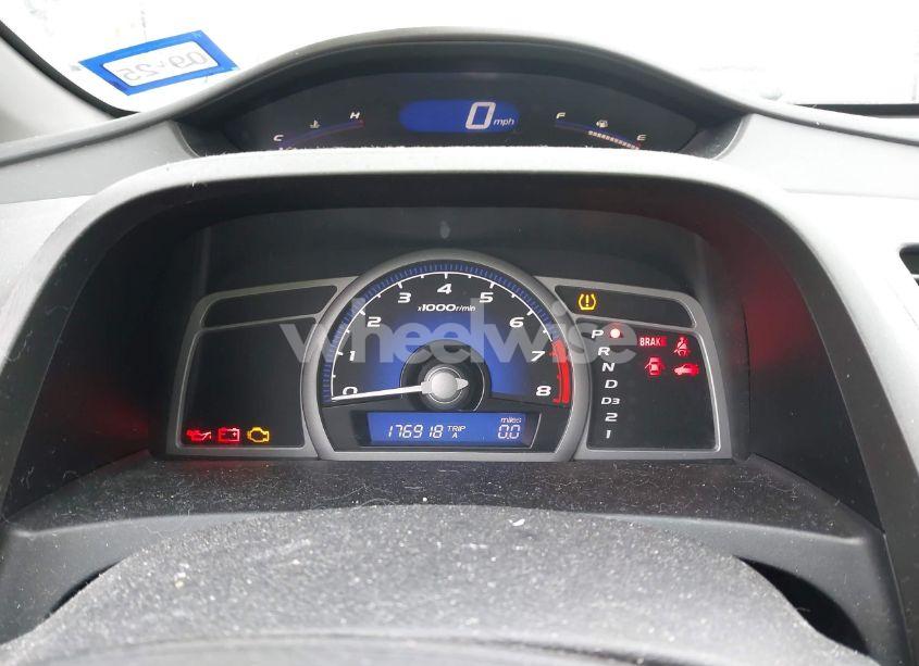 Photo 7 of 2011 Honda Civic LX (VIN 2HGFG1B68BH502994)