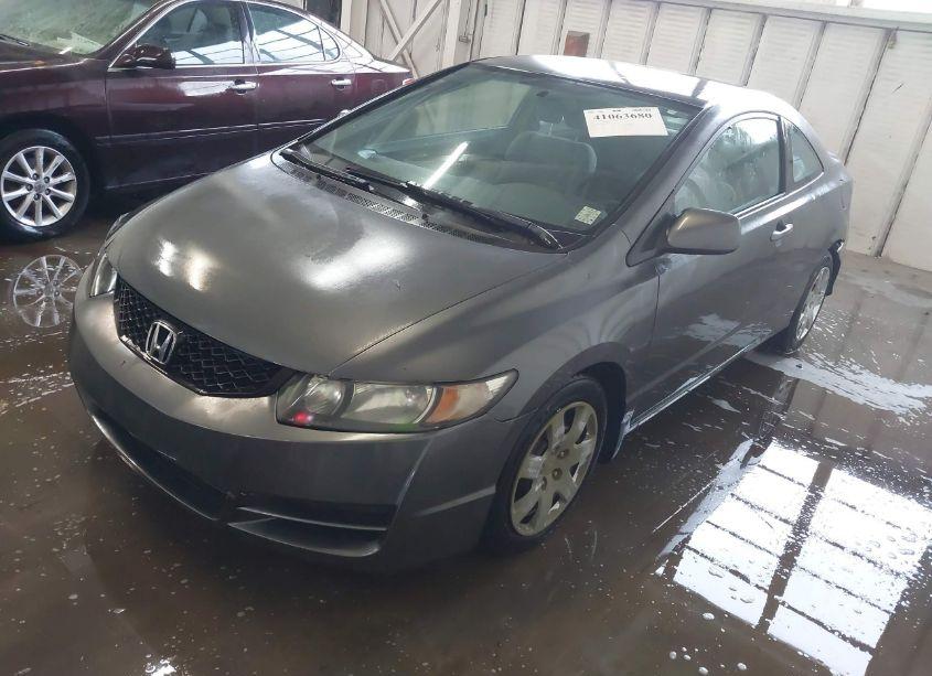 Photo 2 of 2011 Honda Civic LX (VIN 2HGFG1B68BH504146)