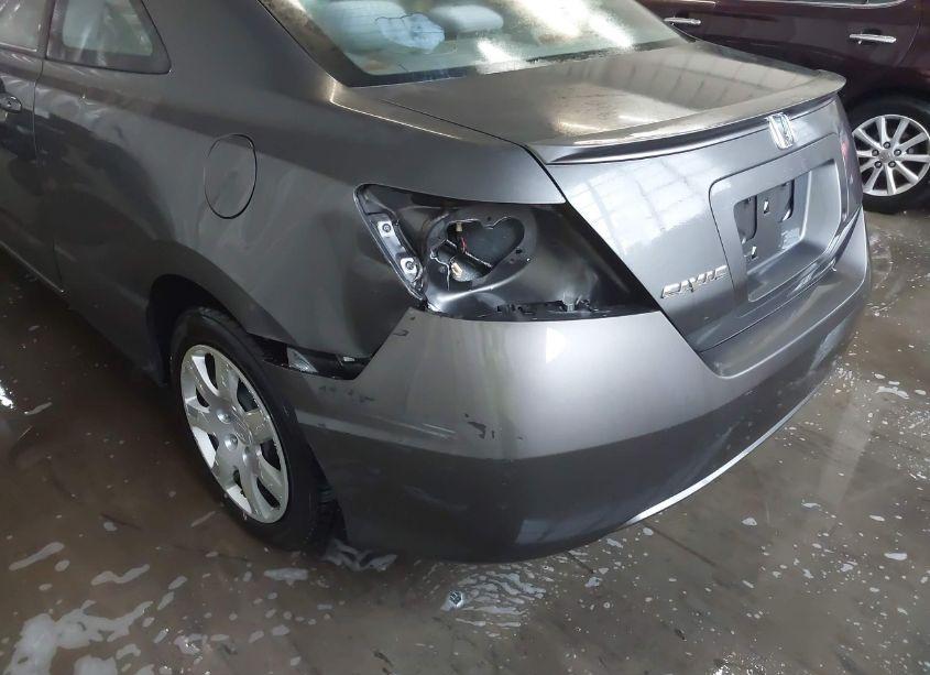 Photo 6 of 2011 Honda Civic LX (VIN 2HGFG1B68BH504146)