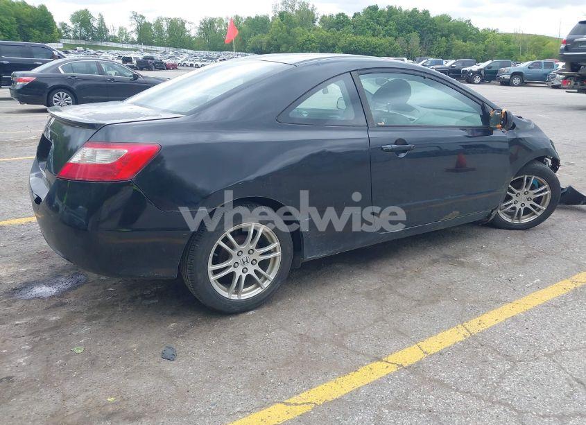 Photo 4 of 2011 Honda Civic LX (VIN 2HGFG1B69BH502230)