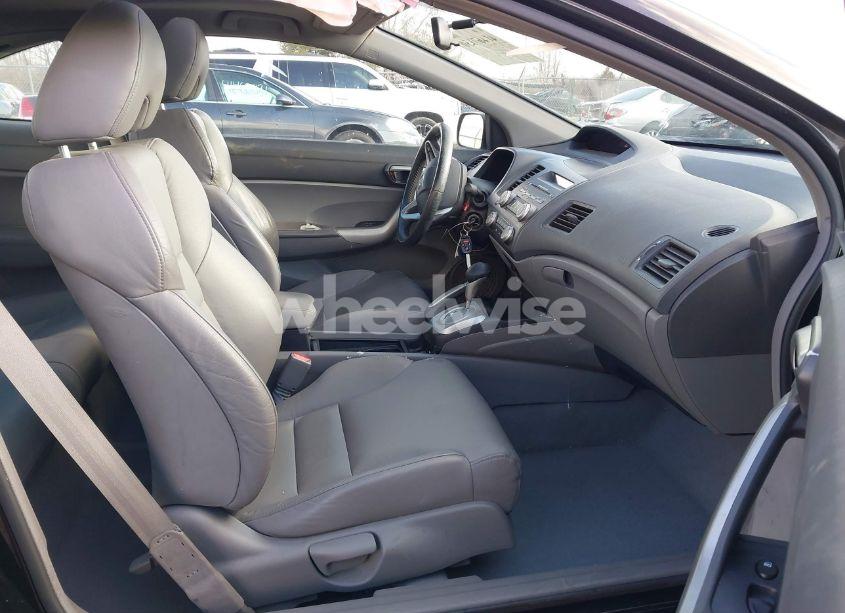 Photo 5 of 2010 Honda Civic EX-L (VIN 2HGFG1B90AH518115)