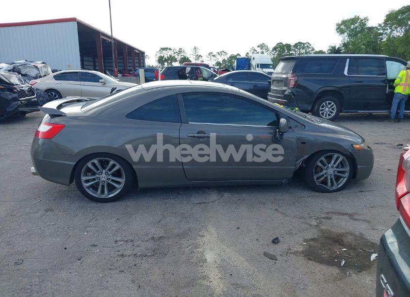 Photo 14 of 2006 Honda Civic SI (VIN 2HGFG21596H702271)
