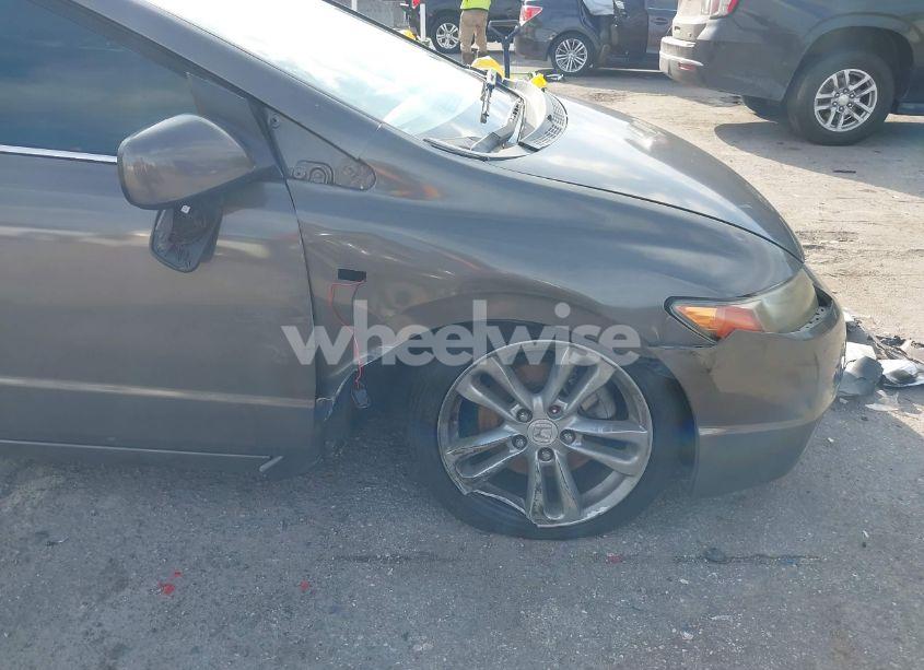 Photo 6 of 2006 Honda Civic SI (VIN 2HGFG21596H702271)