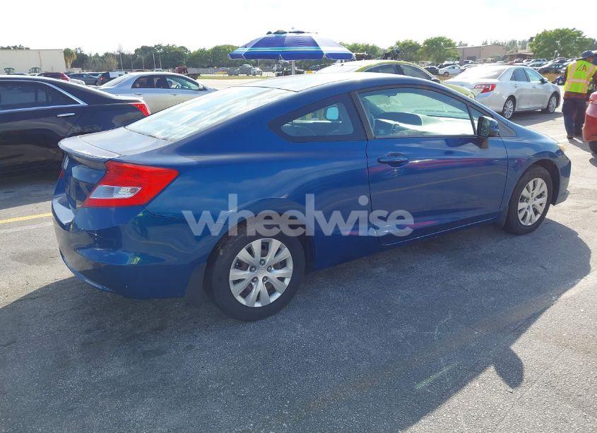 Photo 4 of 2012 Honda Civic LX (VIN 2HGFG3A51CH539908)