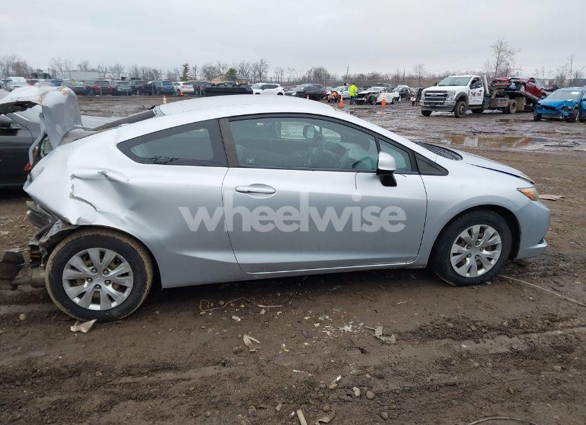 Photo 14 of 2012 Honda Civic LX (VIN 2HGFG3A52CH535950)