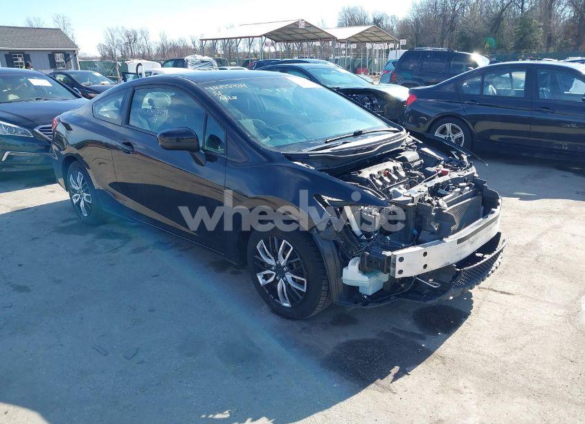 2015 Honda Civic LX (VIN 2HGFG3A5XFH514686) main photo