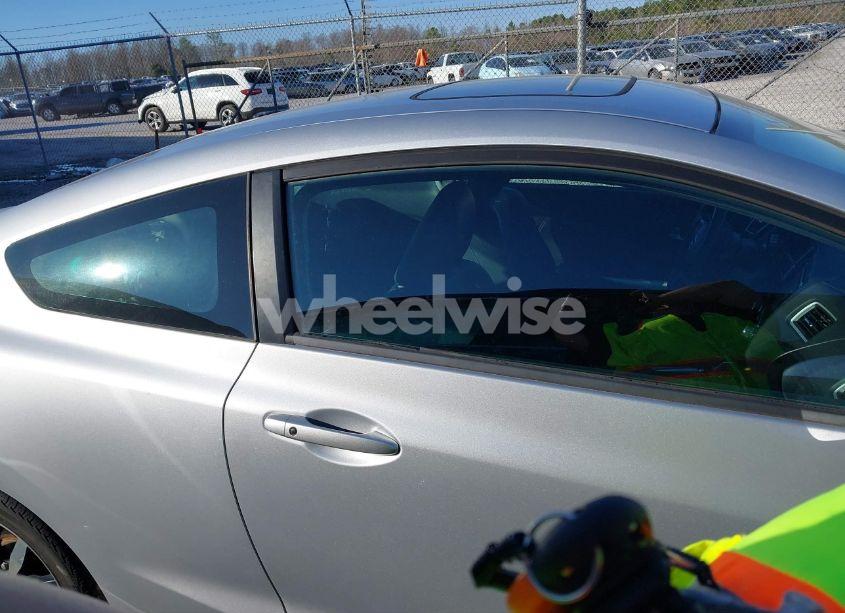 Photo 13 of 2015 Honda Civic EX-L (VIN 2HGFG3B0XFH501777)