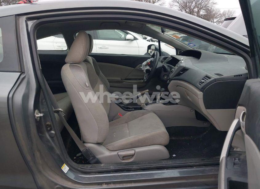 Photo 5 of 2012 Honda Civic LX (VIN 2HGFG3B50CH516568)