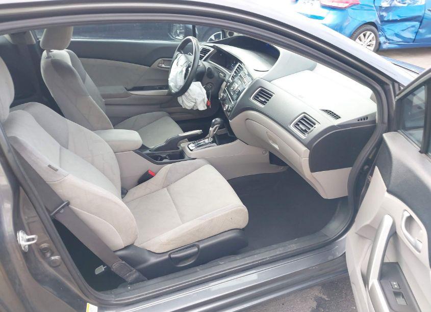 Photo 5 of 2013 Honda Civic LX (VIN 2HGFG3B50DH511338)