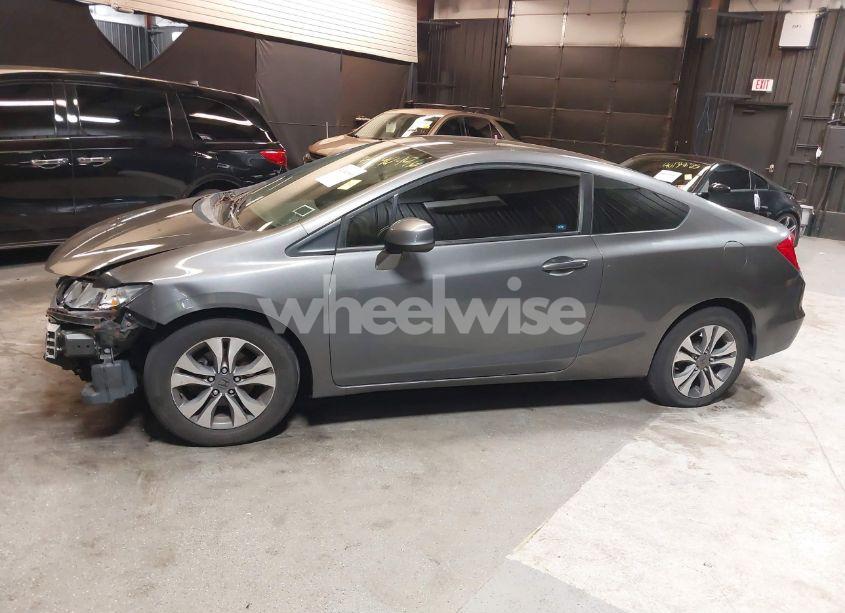 Photo 15 of 2013 Honda Civic LX (VIN 2HGFG3B50DH515471)