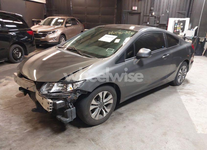 Photo 2 of 2013 Honda Civic LX (VIN 2HGFG3B50DH515471)