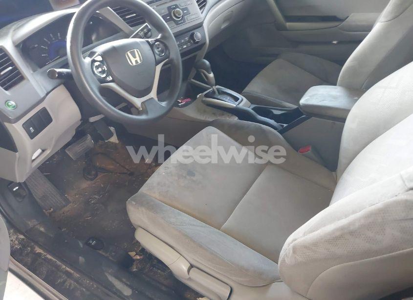 Photo 5 of 2012 Honda Civic LX (VIN 2HGFG3B51CH511833)