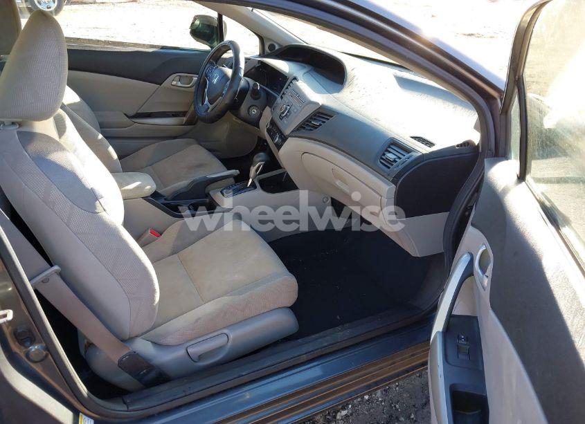 Photo 5 of 2012 Honda Civic LX (VIN 2HGFG3B51CH535520)