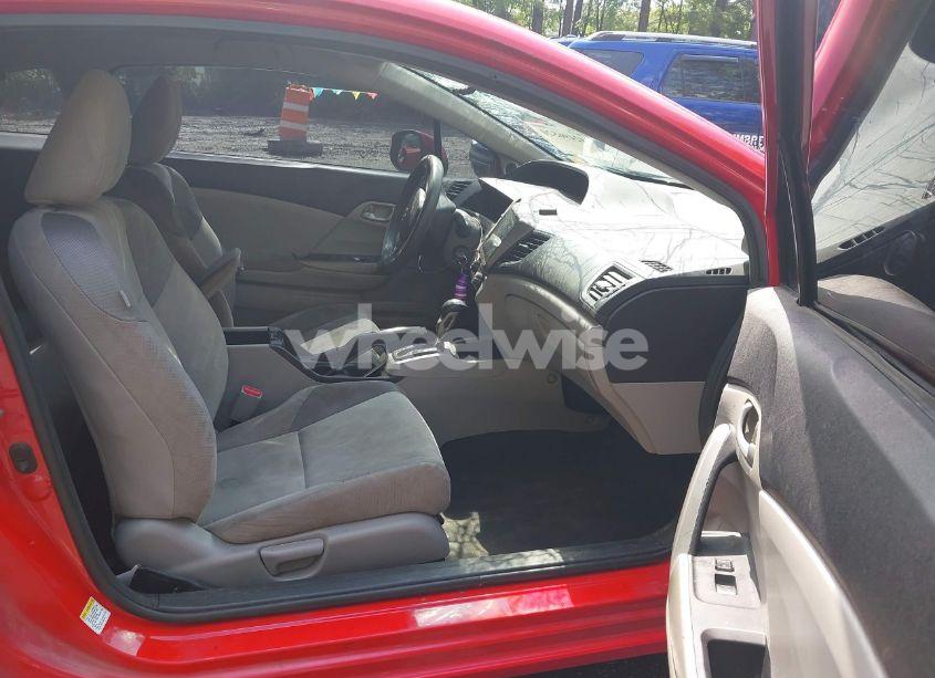 Photo 5 of 2012 Honda Civic LX (VIN 2HGFG3B51CH542659)