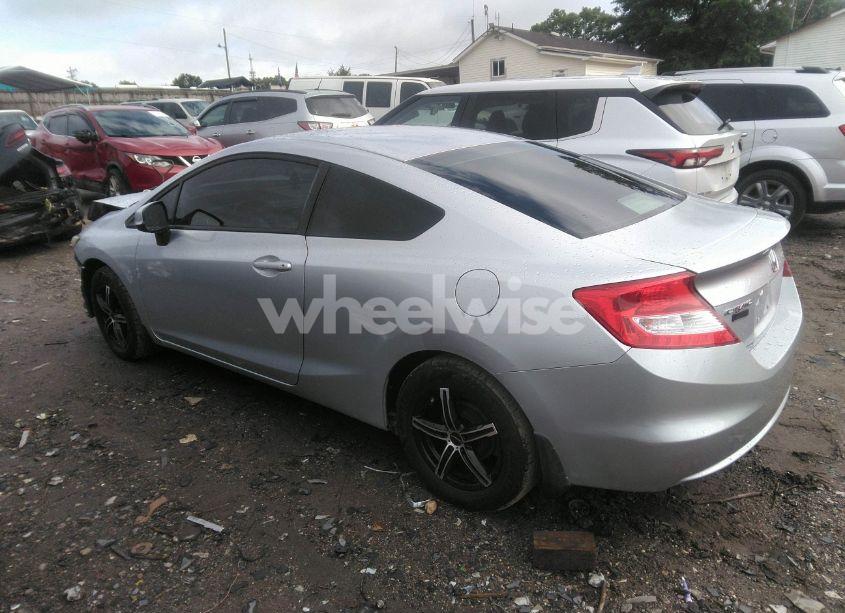 Photo 3 of 2013 Honda Civic LX (VIN 2HGFG3B51DH500042)