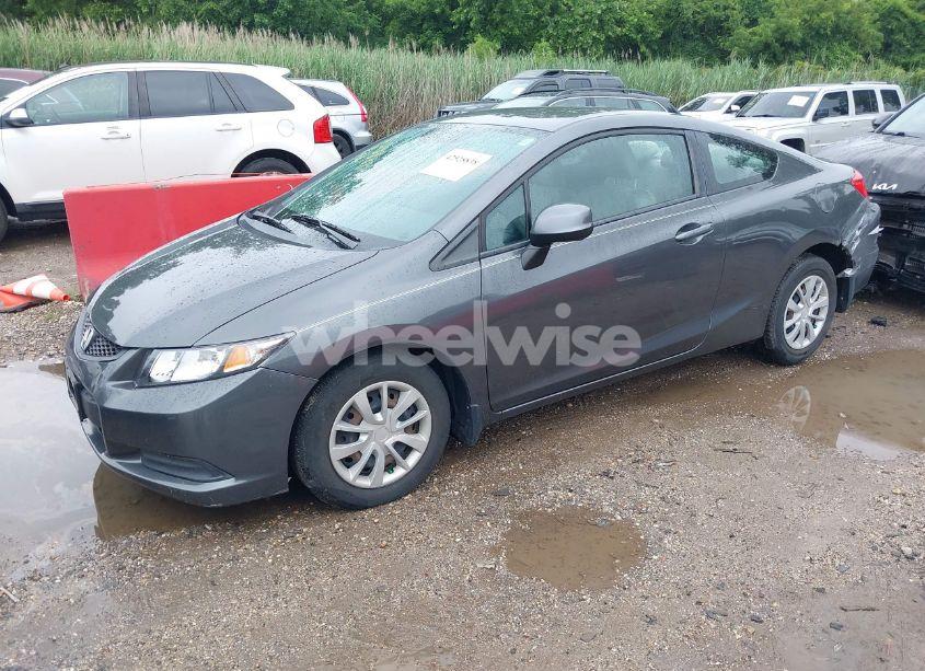 Photo 2 of 2013 Honda Civic LX (VIN 2HGFG3B51DH528696)