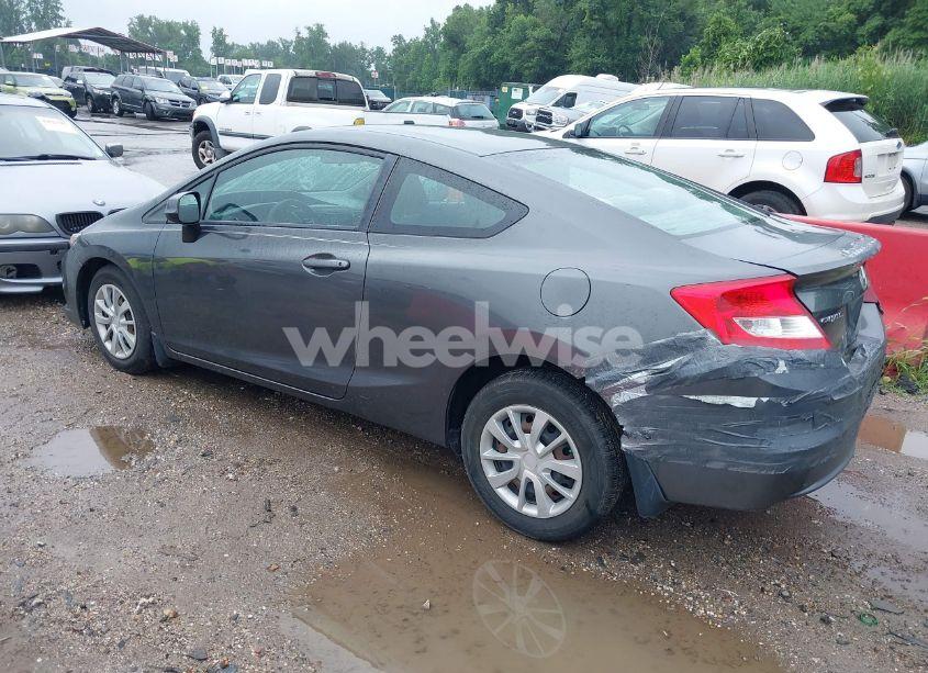 Photo 3 of 2013 Honda Civic LX (VIN 2HGFG3B51DH528696)
