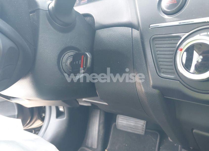 Photo 11 of 2015 Honda Civic LX (VIN 2HGFG3B51FH517474)