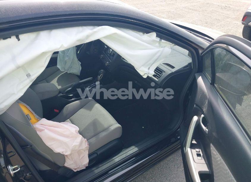 Photo 5 of 2015 Honda Civic LX (VIN 2HGFG3B51FH517474)