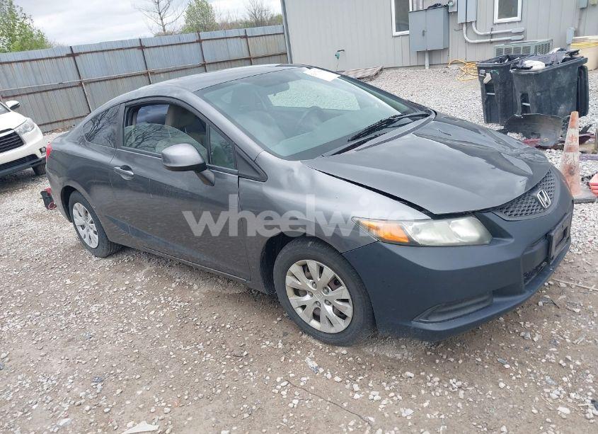 2012 Honda Civic LX (VIN 2HGFG3B52CH522131) main photo