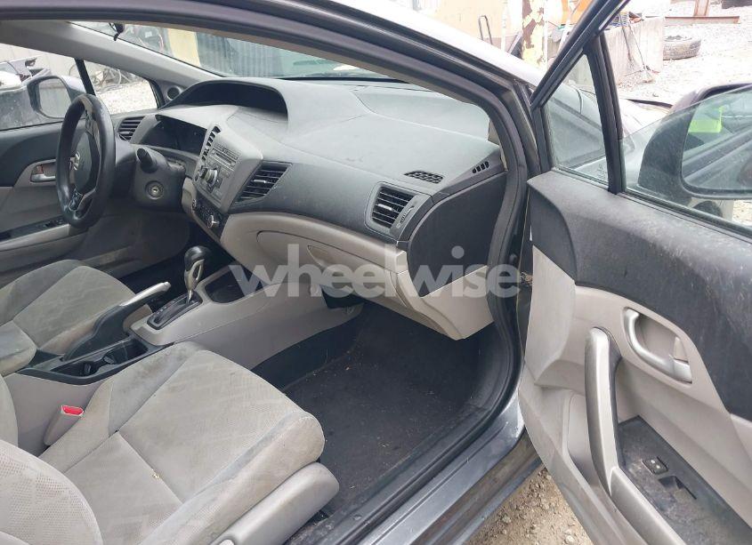 Photo 5 of 2012 Honda Civic LX (VIN 2HGFG3B52CH522131)