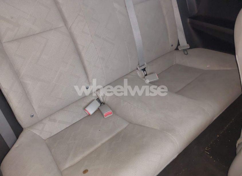 Photo 8 of 2012 Honda Civic LX (VIN 2HGFG3B52CH526826)