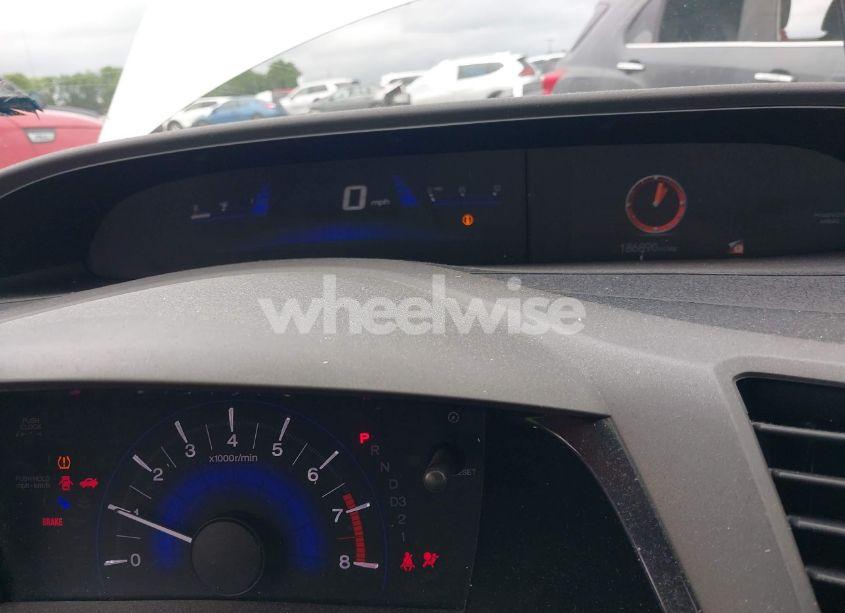 Photo 7 of 2012 Honda Civic LX (VIN 2HGFG3B52CH542895)