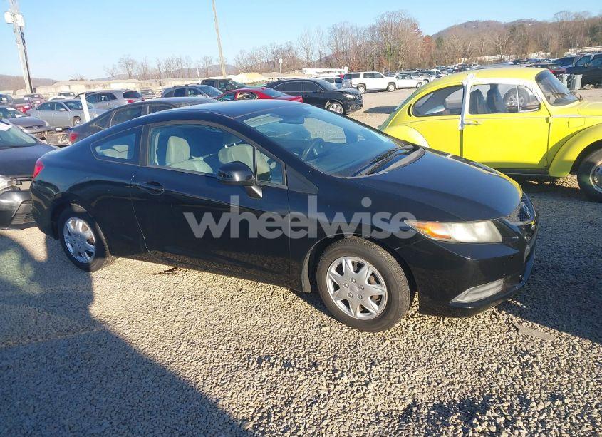2012 Honda Civic LX (VIN 2HGFG3B52CH545649) main photo