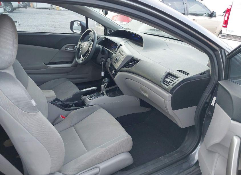 Photo 5 of 2012 Honda Civic LX (VIN 2HGFG3B52CH552360)