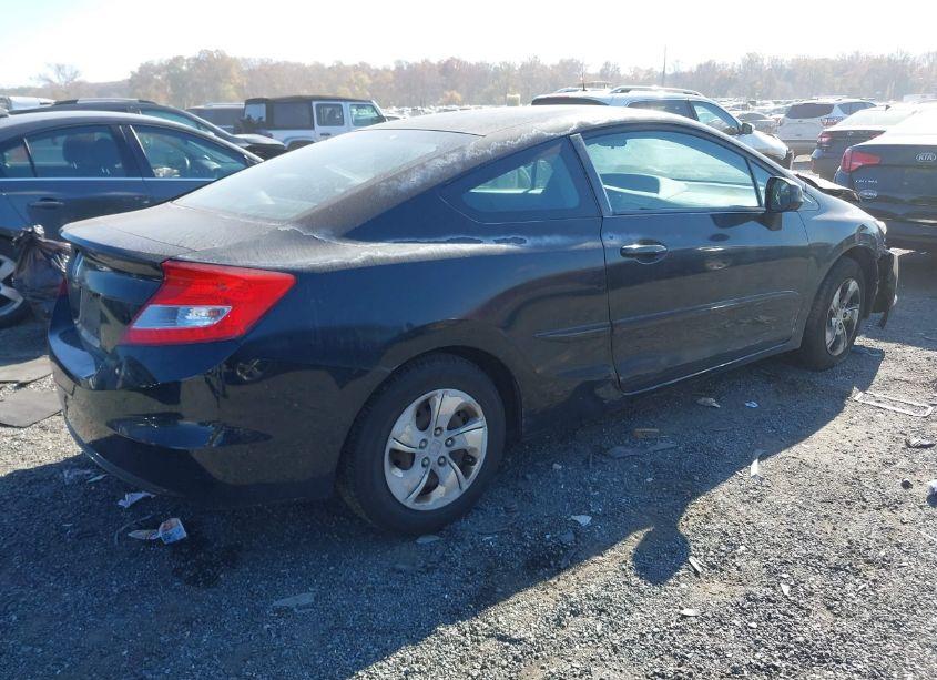 Photo 4 of 2013 Honda Civic LX (VIN 2HGFG3B52DH513172)