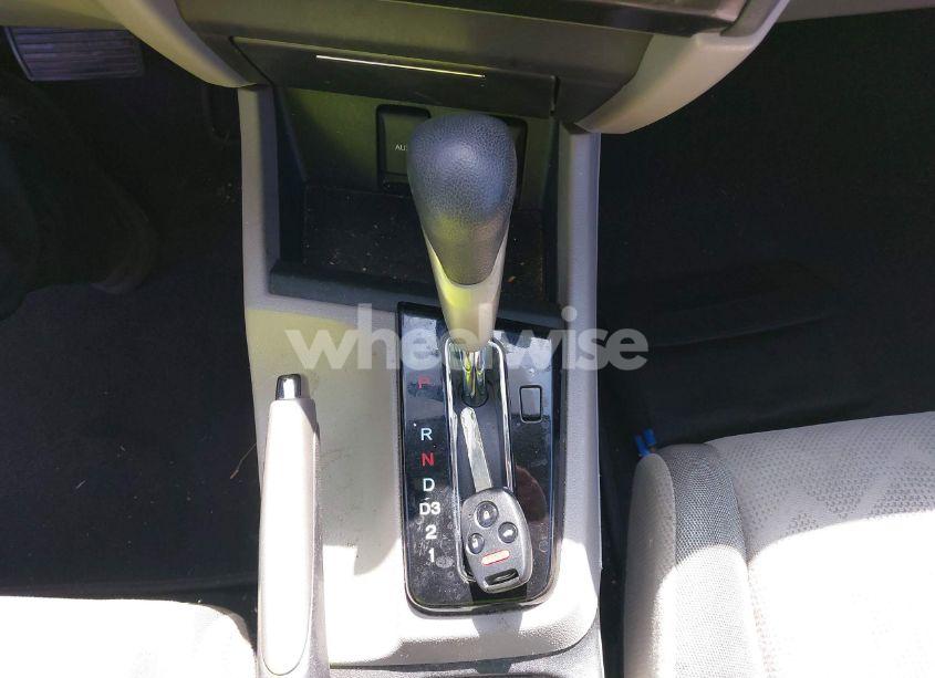 Photo 11 of 2013 Honda Civic LX (VIN 2HGFG3B52DH530974)