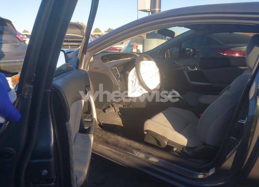 Photo 5 of 2014 Honda Civic LX (VIN 2HGFG3B52EH521516)