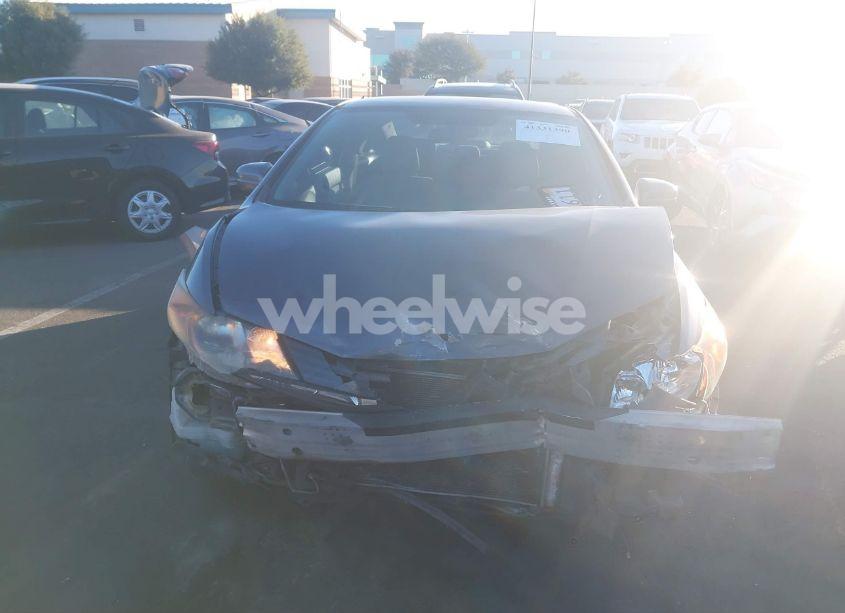 Photo 6 of 2014 Honda Civic LX (VIN 2HGFG3B52EH521516)