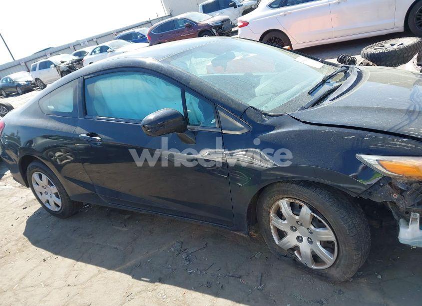 Photo 13 of 2015 Honda Civic LX (VIN 2HGFG3B52FH523610)