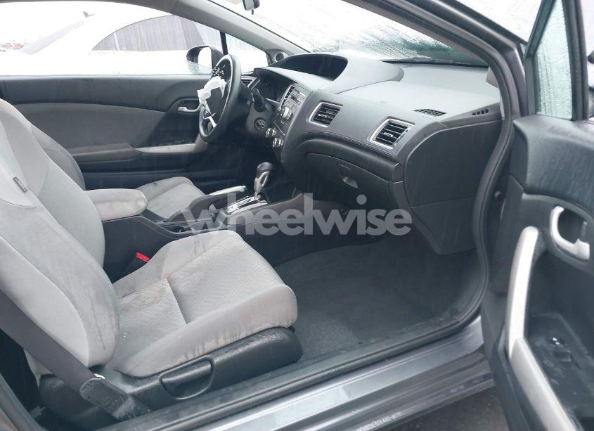 Photo 5 of 2015 Honda Civic LX (VIN 2HGFG3B52FH526166)