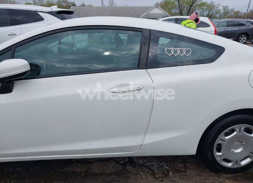Photo 14 of 2015 Honda Civic LX (VIN 2HGFG3B52FH533019)