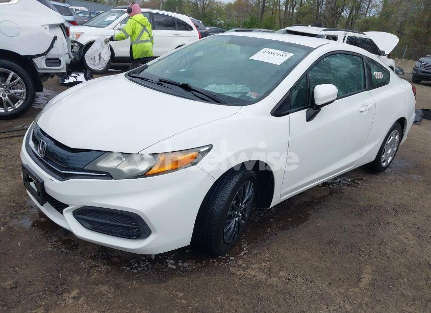 Photo 2 of 2015 Honda Civic LX (VIN 2HGFG3B52FH533019)