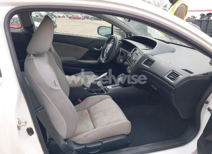 Photo 5 of 2015 Honda Civic LX (VIN 2HGFG3B52FH533019)