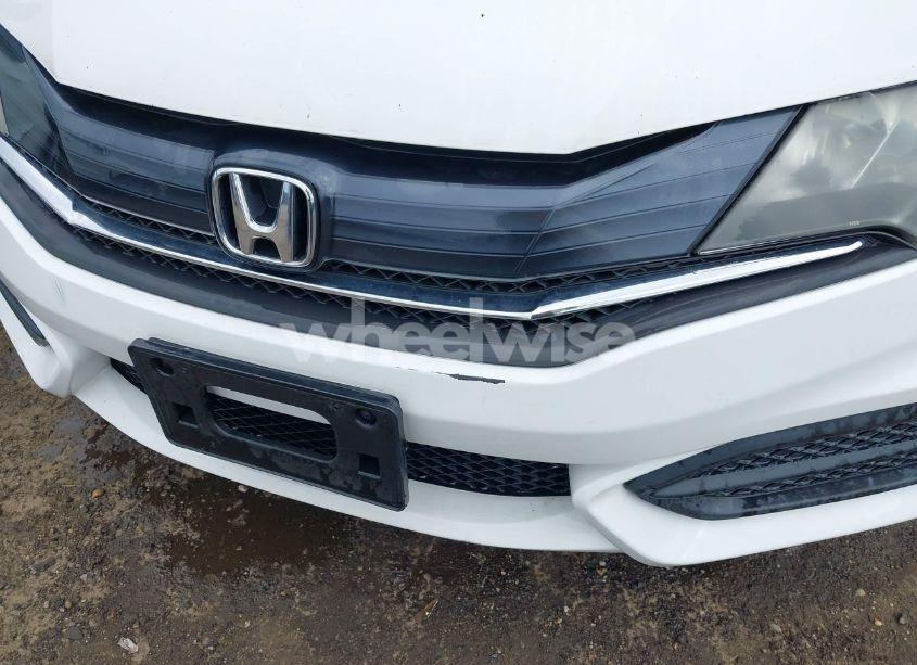 Photo 6 of 2015 Honda Civic LX (VIN 2HGFG3B52FH533019)