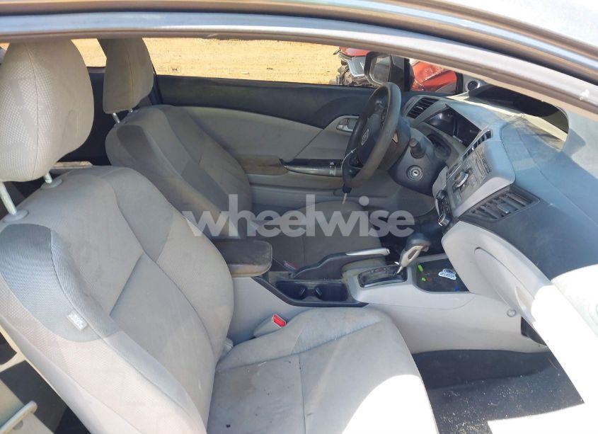 Photo 5 of 2012 Honda Civic LX (VIN 2HGFG3B53CH536426)