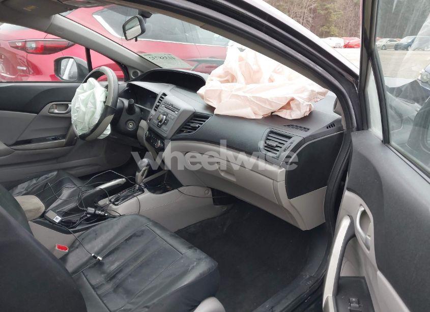 Photo 5 of 2012 Honda Civic LX (VIN 2HGFG3B53CH559320)