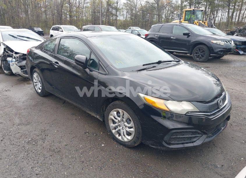 2015 Honda Civic LX (VIN 2HGFG3B53FH532705) main photo