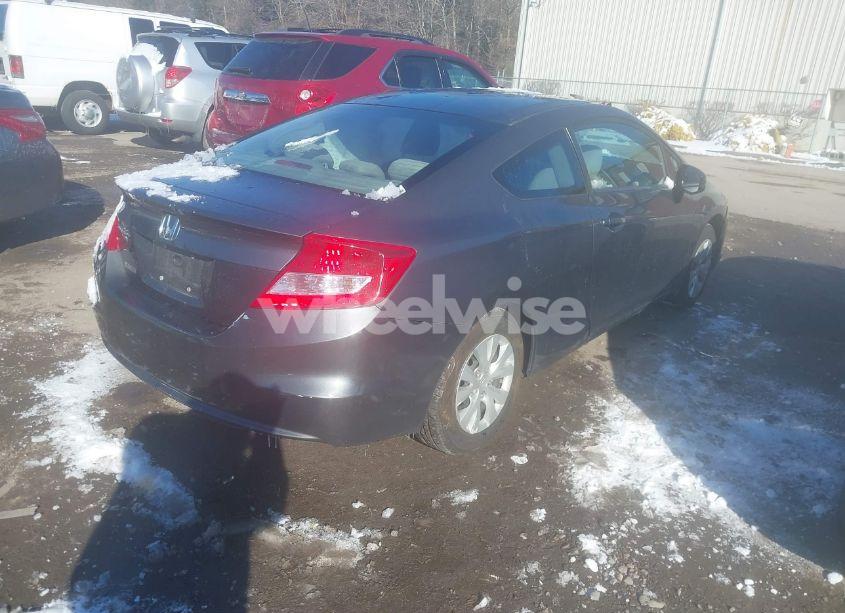 Photo 4 of 2012 Honda Civic LX (VIN 2HGFG3B54CH528741)