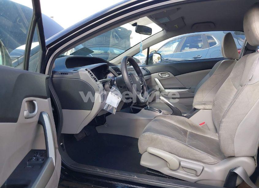 Photo 5 of 2012 Honda Civic LX (VIN 2HGFG3B54CH535186)