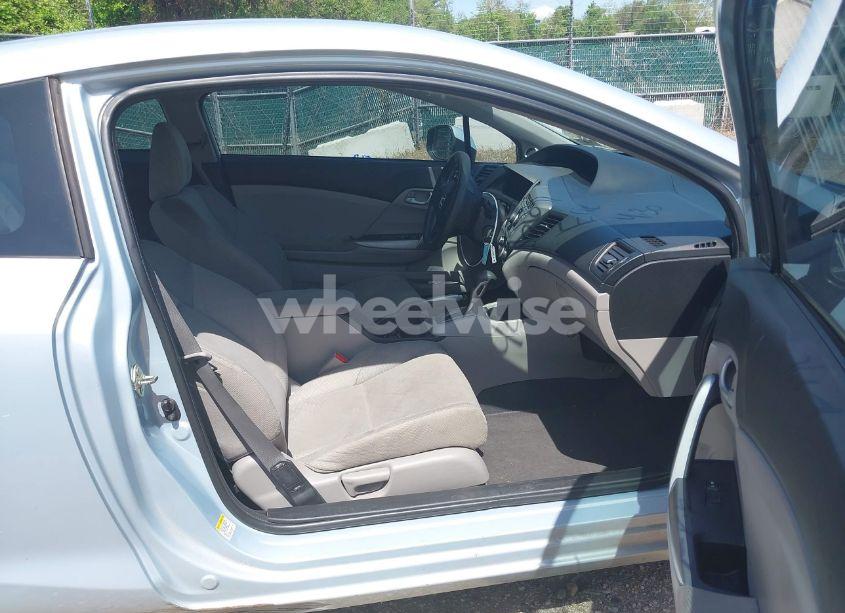 Photo 5 of 2012 Honda Civic LX (VIN 2HGFG3B54CH555194)