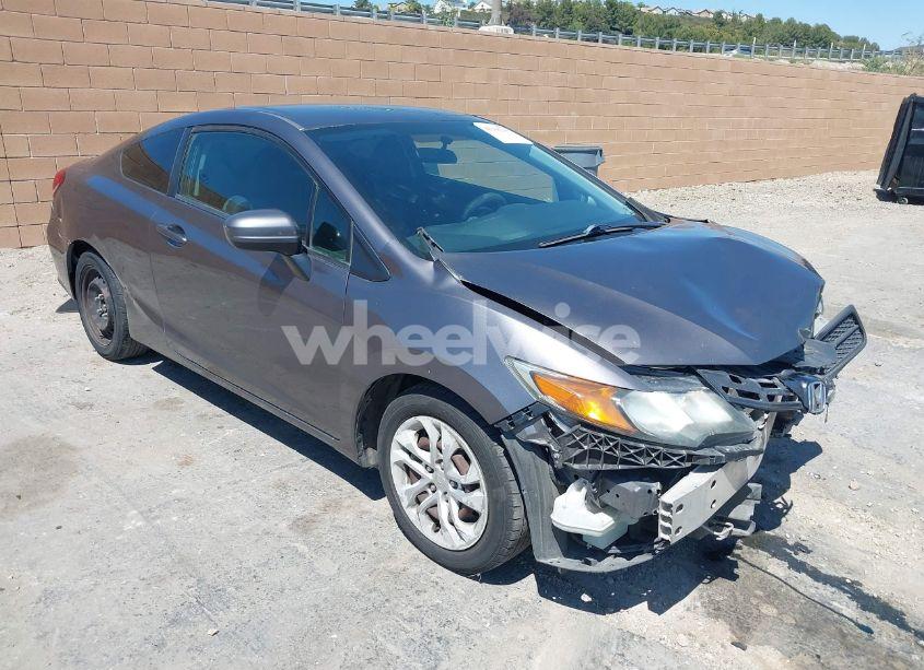 2015 Honda Civic LX (VIN 2HGFG3B54FH523995) main photo