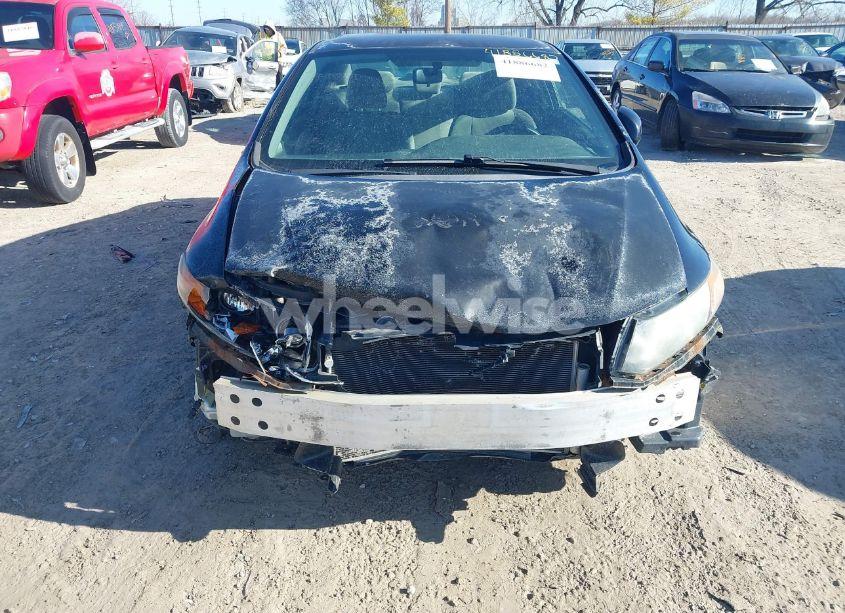 Photo 6 of 2012 Honda Civic LX (VIN 2HGFG3B55CH513150)